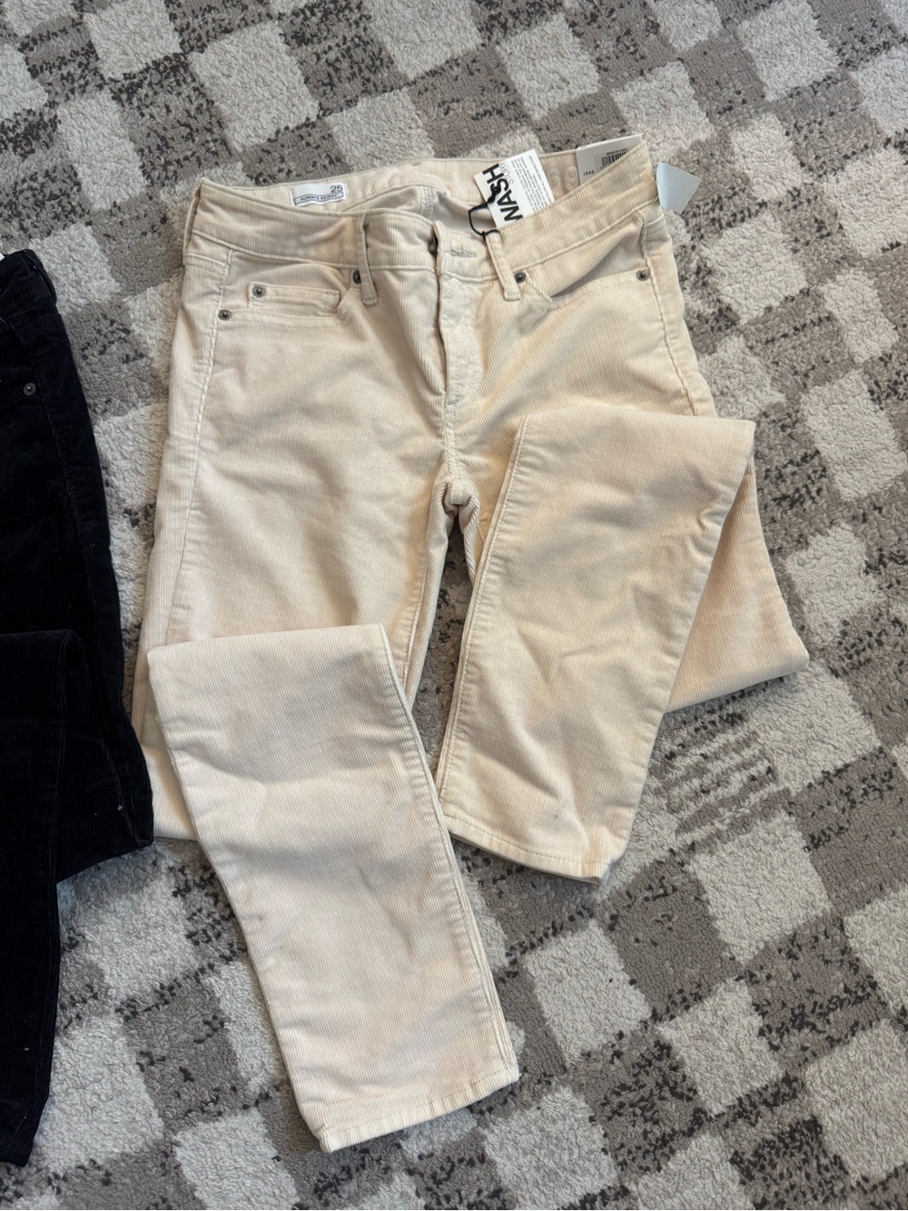 GAP Skinny Corduroy Pants in Cream